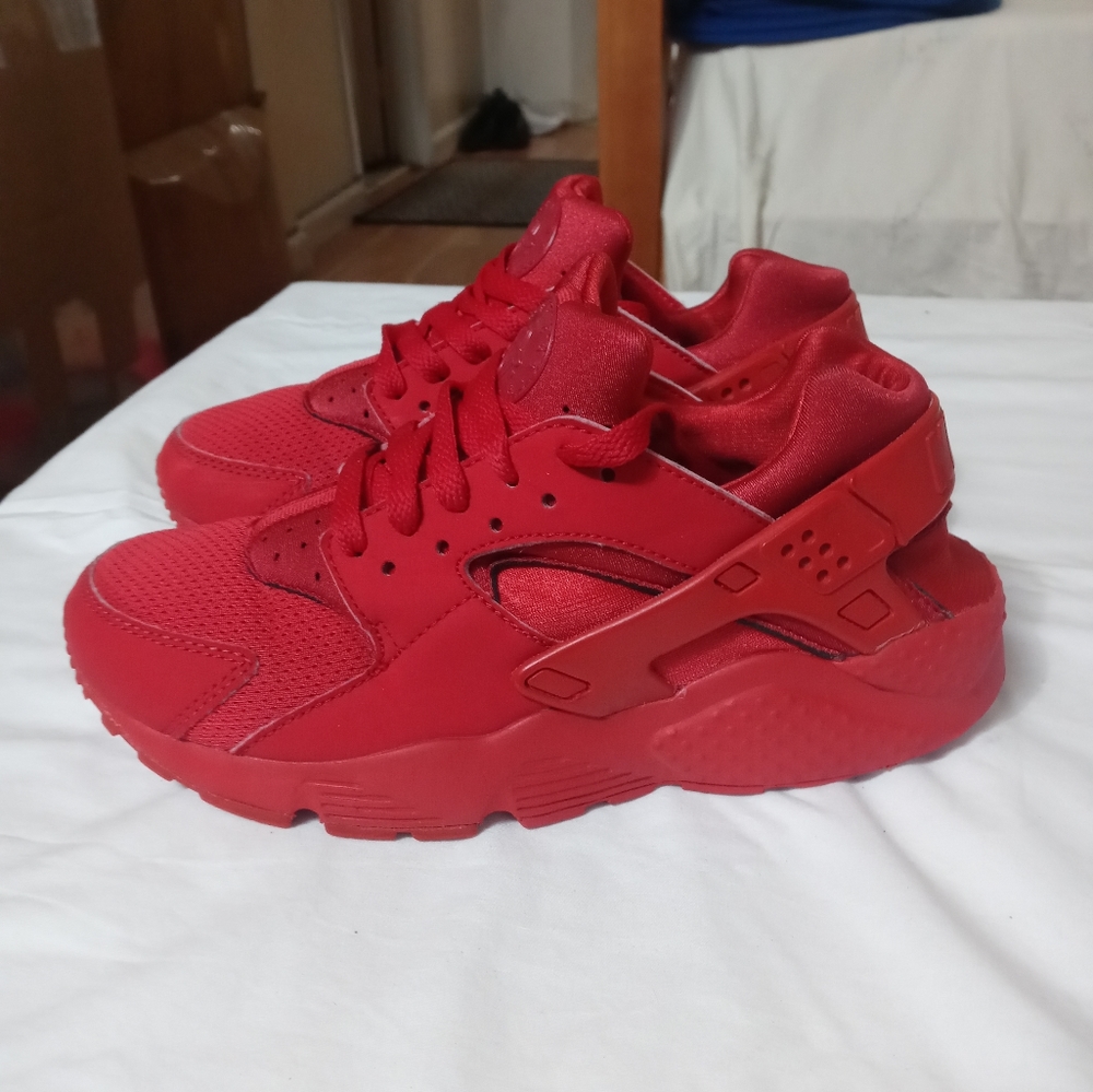 NIKE Air Huarache Run Running Sneakers from Finish Line size 5Y - Picture 3 of 10